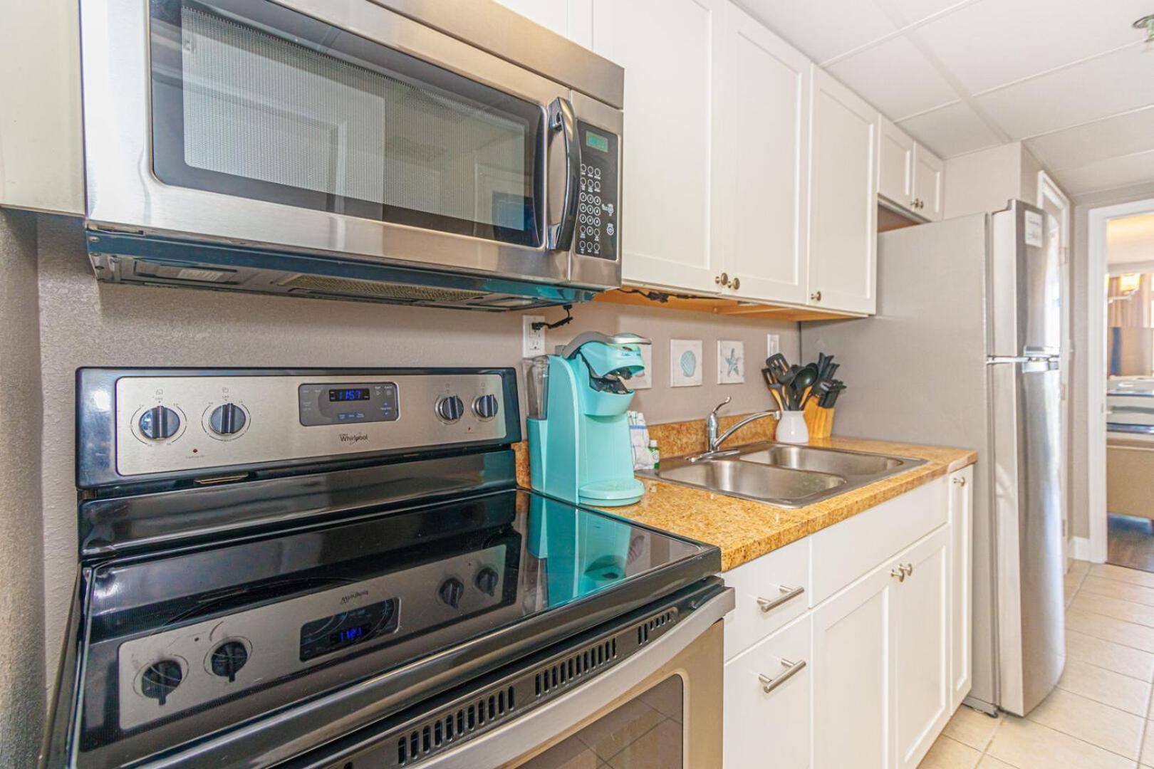 Oceanfront 1 Bedroom Suite With Beautiful Decor And Accents Caravelle Resort 1039 Sleeps 6 Guests 미를 비치 외부 사진